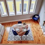 Lejlighed Charming Loft With Mezzanine In The Center Porto
