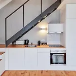 Lejlighed Charming Loft With Mezzanine In The Center *