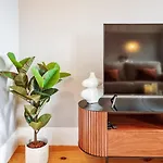 Lejlighed Charming Loft With Mezzanine In The Center Porto