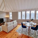 Charming Loft With Mezzanine In The Center Lejlighed *