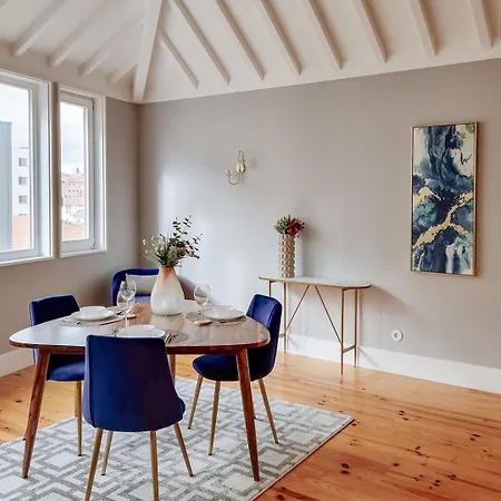 Charming Loft With Mezzanine In The Center شقة