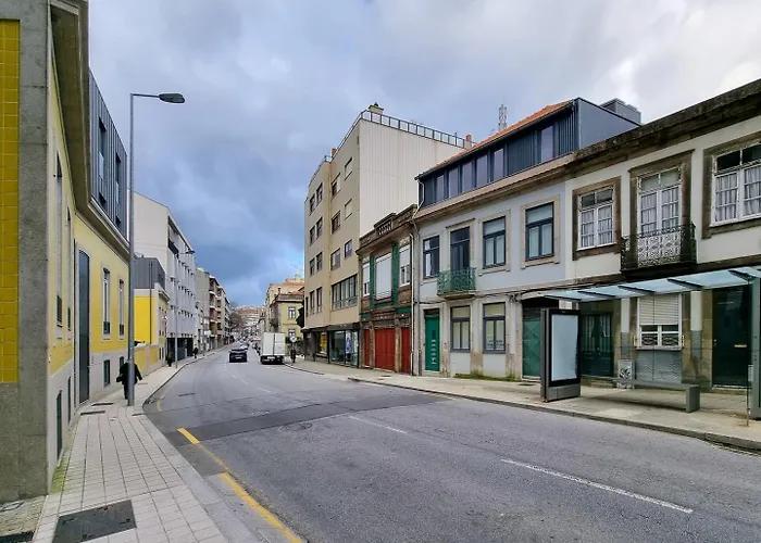 Apartman Charming Loft With Mezzanine In The Center Porto