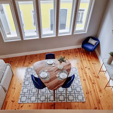 Apartment Charming Loft With Mezzanine In The Center Porto