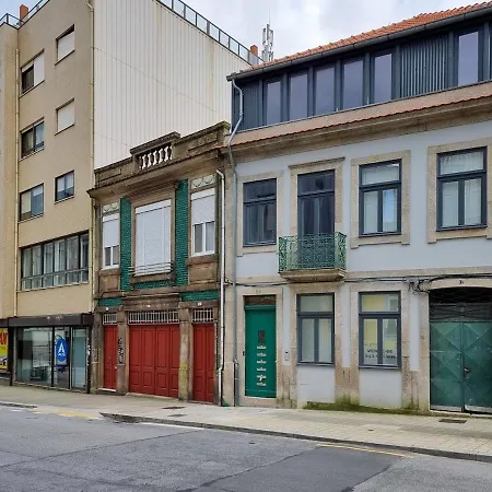 アパート Charming Loft With Mezzanine In The Center ポルト