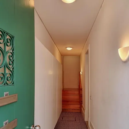 Apartment Charming Loft With Mezzanine In The Center Porto