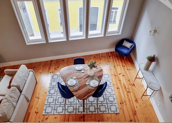 Διαμέρισμα Charming Loft With Mezzanine In The Center Πόρτο