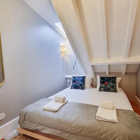 Charming Loft With Mezzanine In The Center Porto