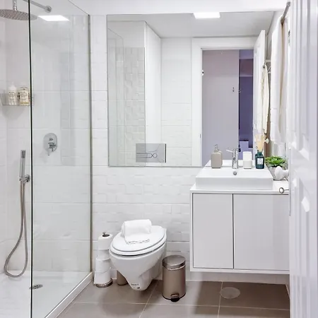 アパート Charming Loft With Mezzanine In The Center *