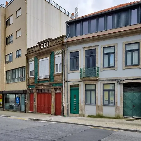 Charming Loft With Mezzanine In The Center *