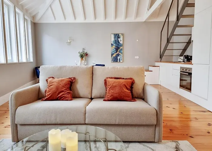Charming Loft With Mezzanine In The Center 公寓 波尔图