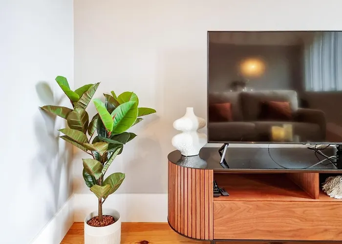 公寓 Charming Loft With Mezzanine In The Center 波尔图